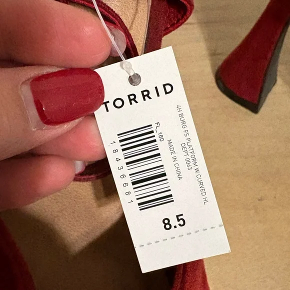 NWT Torrid Size 8.5W Red Platform Heels - Picture 8 of 10